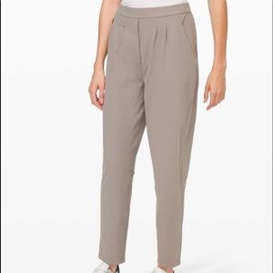 Lululemon Essential High-Rise Trouser Carbon Dust